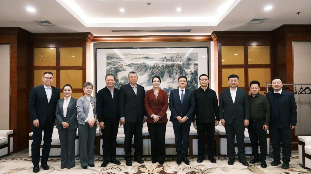 a092109536b541e2843bfba7d8a48111