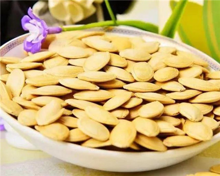 爱美的女性适合常吃的3种食物(1)