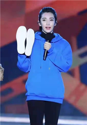 穿千层底布鞋，听红色故事(2)