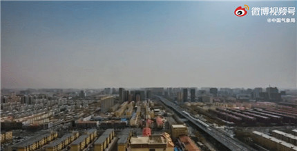 陕西紧急发布38条预警！阵风7-8级！车被吹倒！人站不稳(1)