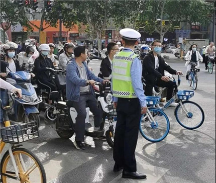 西安交警即日起开展专项行动！重点整治这些行为！(1)