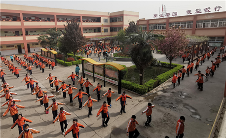 西安市灞桥区东枣园小学办家门口的好学校纪实(3)