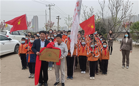 西安市灞桥区东枣园小学办家门口的好学校纪实(5)