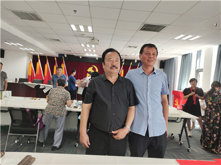 迎“十四运”庆双节西安书画家慰问西安地铁建设者(3)