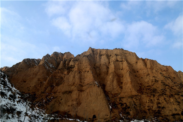 美丽的陕北榆林靖边龙洲丹霞雪景(1)
